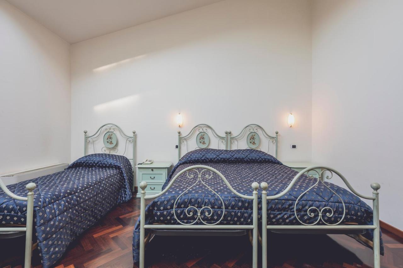 Albergo Ristorante Pasqui Rocca San Casciano Extérieur photo