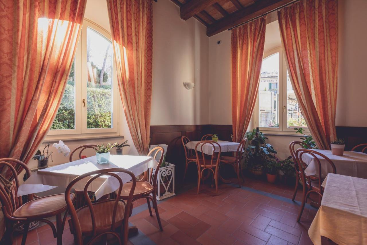 Albergo Ristorante Pasqui Rocca San Casciano Extérieur photo