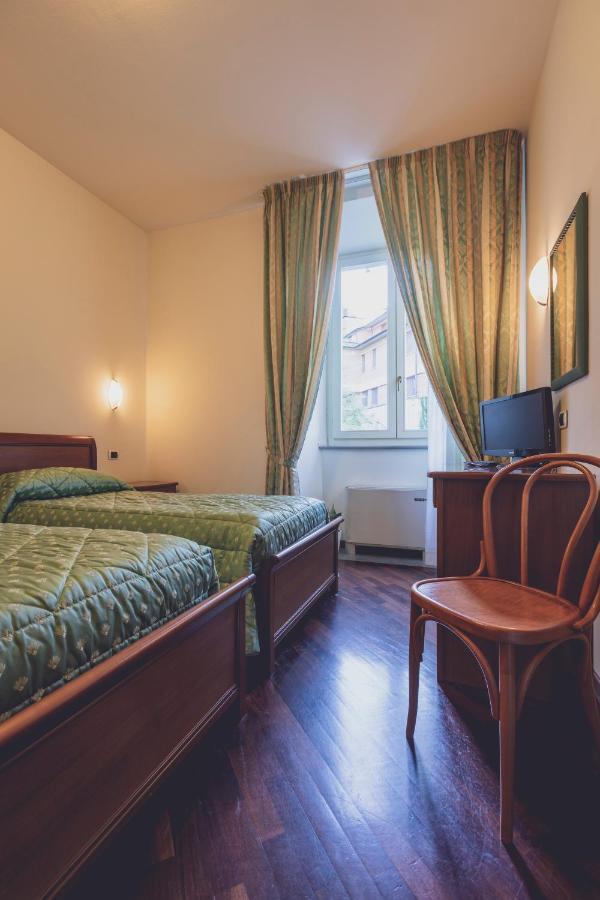 Albergo Ristorante Pasqui Rocca San Casciano Extérieur photo