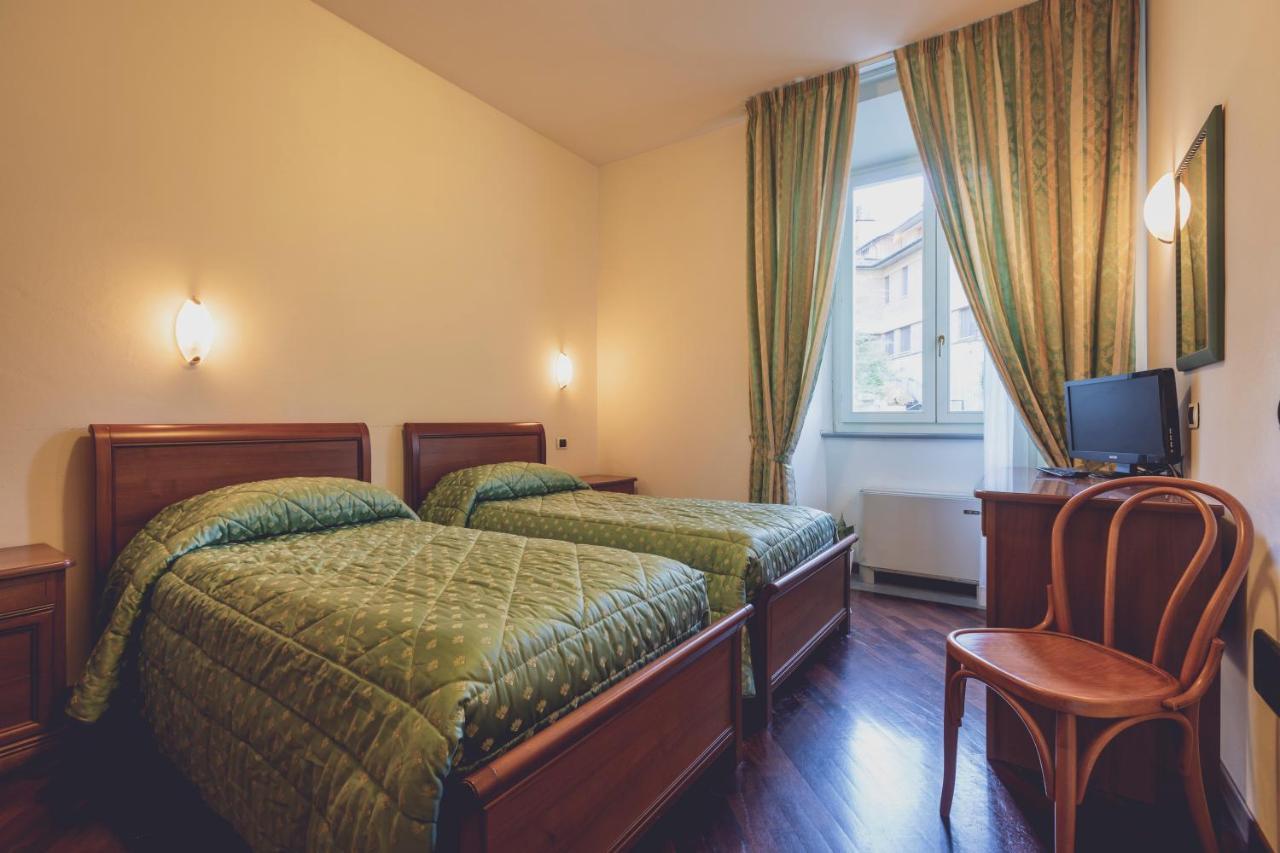 Albergo Ristorante Pasqui Rocca San Casciano Extérieur photo